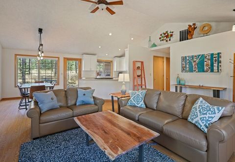 Others 1 Sunrise 3 Bedroom Home by Redawning