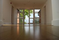 Others 2 Oscar Lodge