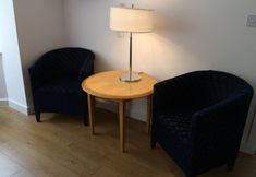 Lain-lain 5 Oscar Lodge