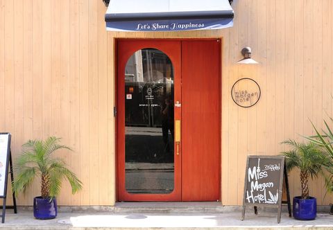 Lain-lain miss morgan hotel