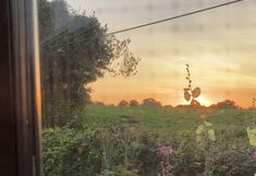 其他 4 Corner House