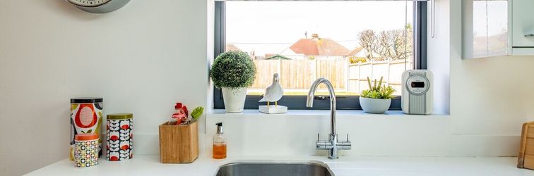 其他 Beach Retreat With Parking Near the Sea