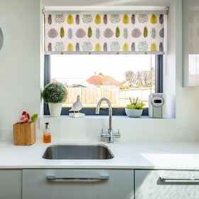 Shared kitchen facilities 1 Beach Retreat With Parking Near the Sea, Tonbridge and Malling District Hotels