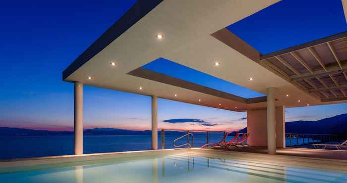 Others 600m² homm Luxury Villa Sea Side Evia 16ppl
