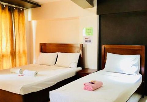 อื่นๆ Ava Palm Suites