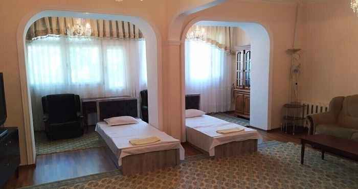 Lainnya Guest House near Mirabad Bazaar