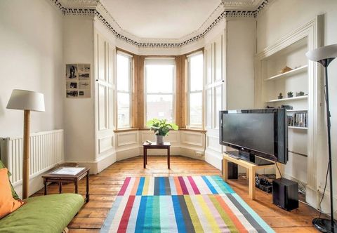 Others Bright Flat in City Centre for up to 6 Guests!