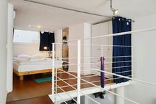 其他 AirTLV Centrally Located Studio With Gallery