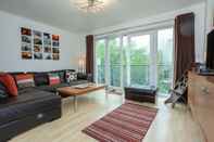 อื่นๆ Lakeside view - Manchester townhouse