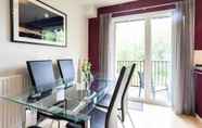 อื่นๆ 6 Lakeside view - Manchester townhouse