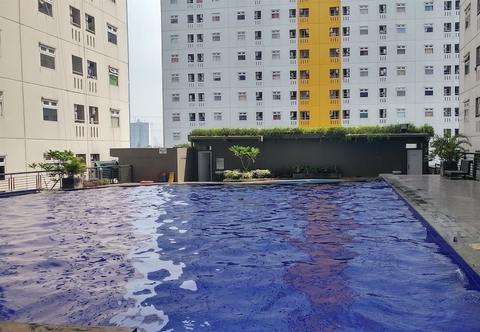 Others Comfy and Clean 2BR Green Pramuka Apartment