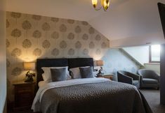 Khác 5 Laundimer House