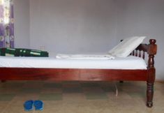 其他 5 Trailer Safari Inn