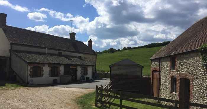 Lain-lain Belhuish Farmhouse