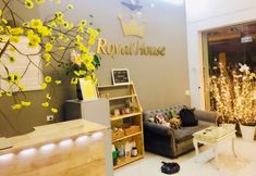 Others 2 Royal House