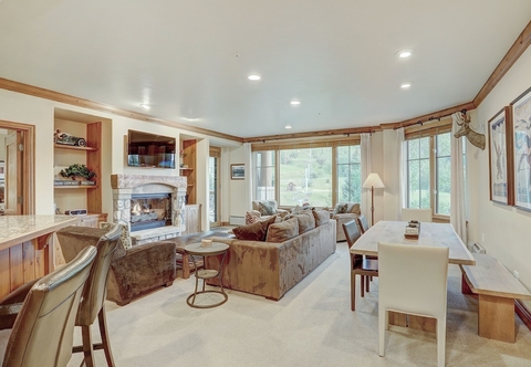 Lain-lain Luxurious 2 Bd With Lift View In Beaver Creek 2 Bedroom Condo by RedAwning