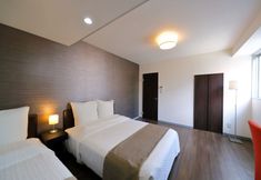 Others 3 Anest Nipponbashi-Higashi