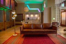 Khác School 31 Lofts at Colors Studios