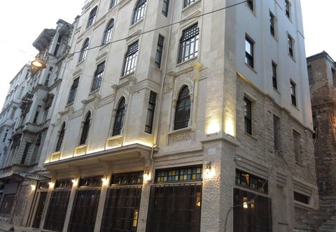 Khác Galatahan Hotel