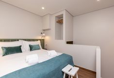 Others 3 Feel Porto Wine Essence Flats