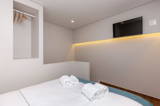 Others 4 Feel Porto Wine Essence Flats