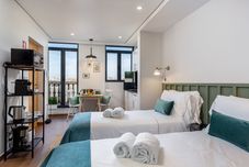 Others Feel Porto Wine Essence Flats