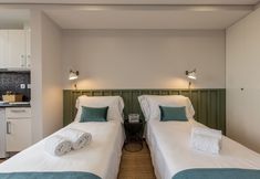 Others 5 Feel Porto Wine Essence Flats