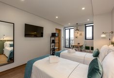 Others 7 Feel Porto Wine Essence Flats