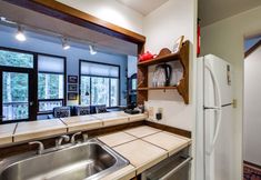 Others 5 57SW - Fireplace - WiFi - Sleeps 6