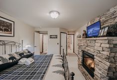 기타 4 89GS - Hot Tub - Pets Ok - WiFi - Sleeps 4