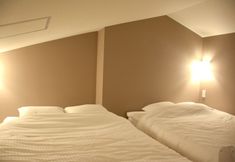 Others 5 Condominium MIRAHAKONE