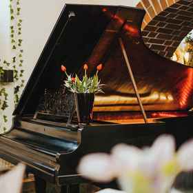 Primary image1Polonia Racibórz,Nędza飯店