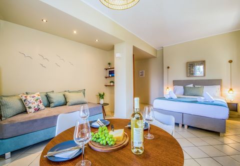 Others Gianthea Studios and Apt