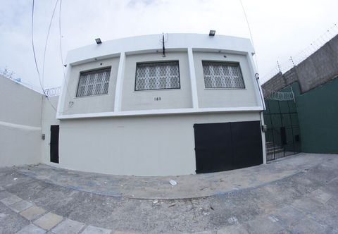 Lainnya Libra Hostel