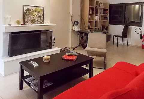 Others Nea Filadelfia Spacious Apartment with garden