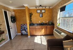 Others 2 Benbrook Inn & Suites