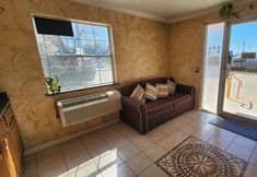 Others 3 Benbrook Inn & Suites