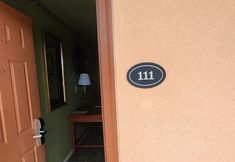 Others 4 Benbrook Inn & Suites