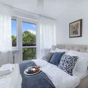 Primary image 1 P&O Apartments Metro Raclawicka-FALECKA, โรงแรม & ที่พัก Wierzbno