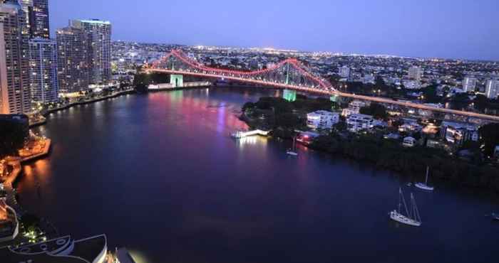 Khác CBD African Charm, Story Bridge & River Views