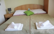 Lain-lain 2 Guesthouse Podaca