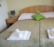 Lainnya 2 Guesthouse Podaca