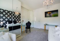 Khác 3 Victoria Apartment