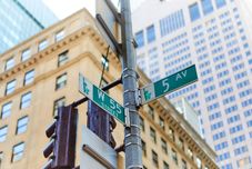 기타 5th & 55th Residence Club