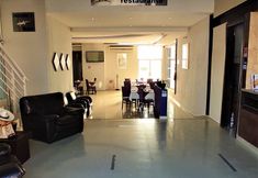 Lainnya 4 Hotel Oasis