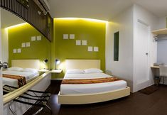 Others 6 Hotel Monde