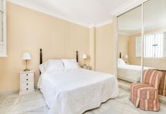 Others 4 Confortable Apartment With 2 Bedrooms in Excellent Location. San Isidoro