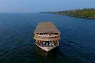 อื่นๆ Upper Deck Houseboat