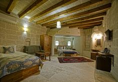 Others 7 Risus Cave Suites