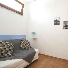 Room 1 JOIVY Red Terraced Apartment, Santo Stefano dei Cavalieri Pisa Hotels